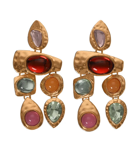Learn about the latest trends in earrings, which one do you prefer?