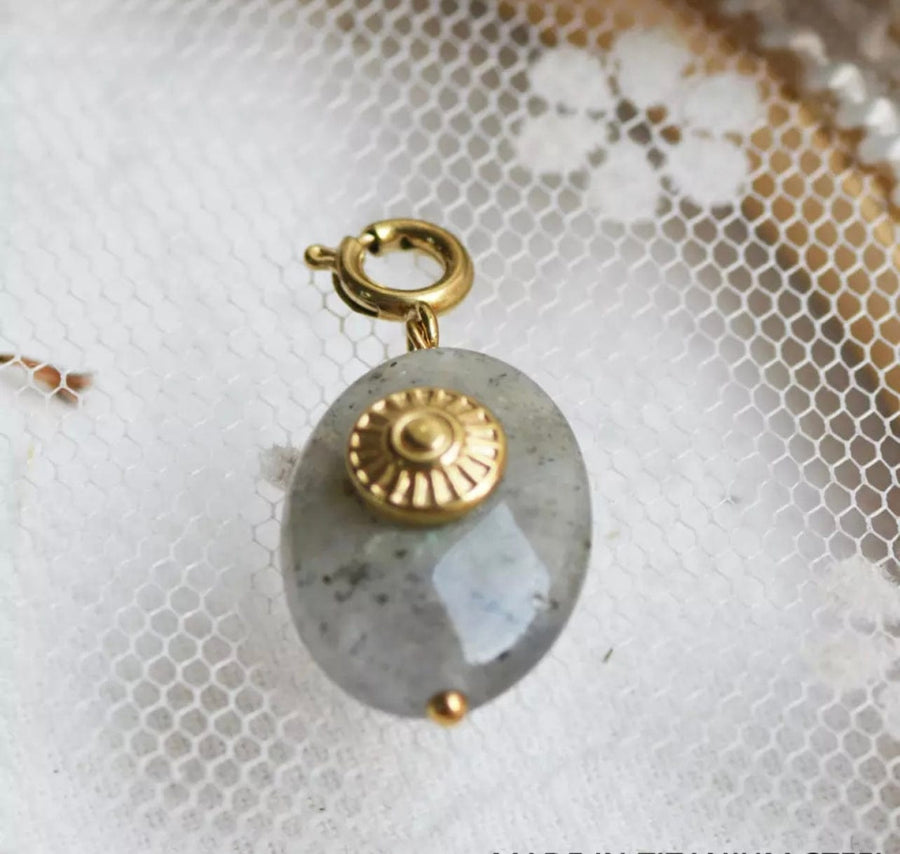 Stone Pendant Necklace (pendant + chain)